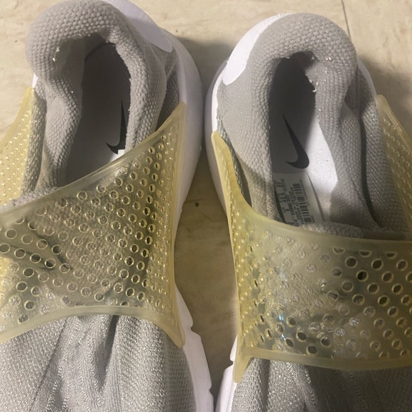 Mens Nike Presto sneakers - Picture 3 of 3